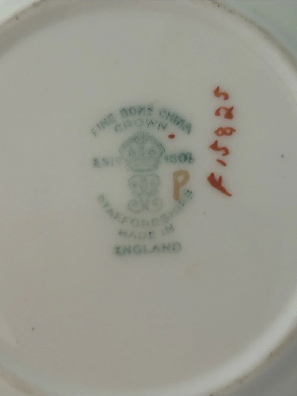 Crown Staffordshire Mini Round Covered Butter Dish Lyric Tunis
